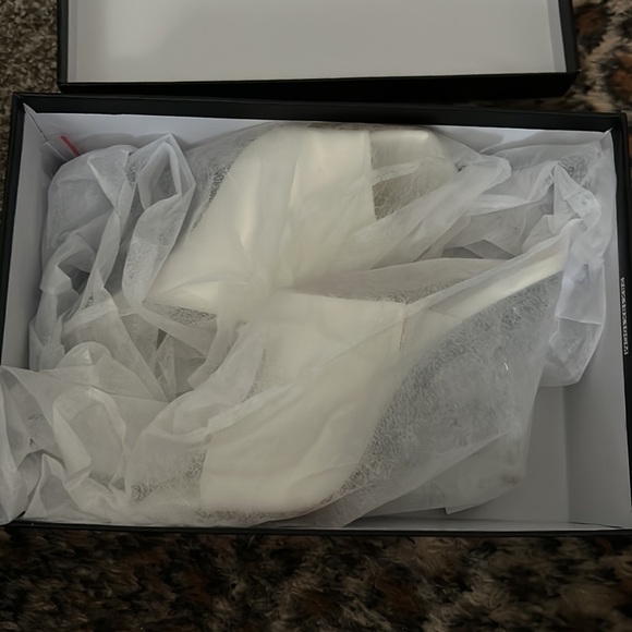 Azalea wang from Akria with sandal wedges new!!! - Picture 2 of 3